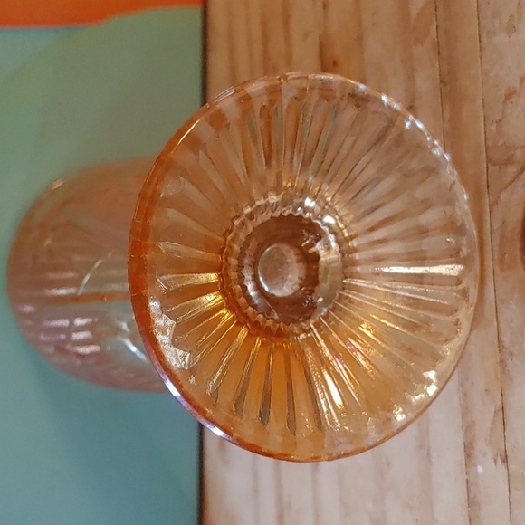 Glass - Picture 4 of 4